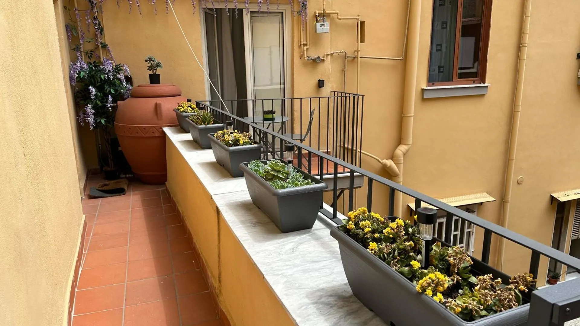 The Heart Guest House Naples Italie